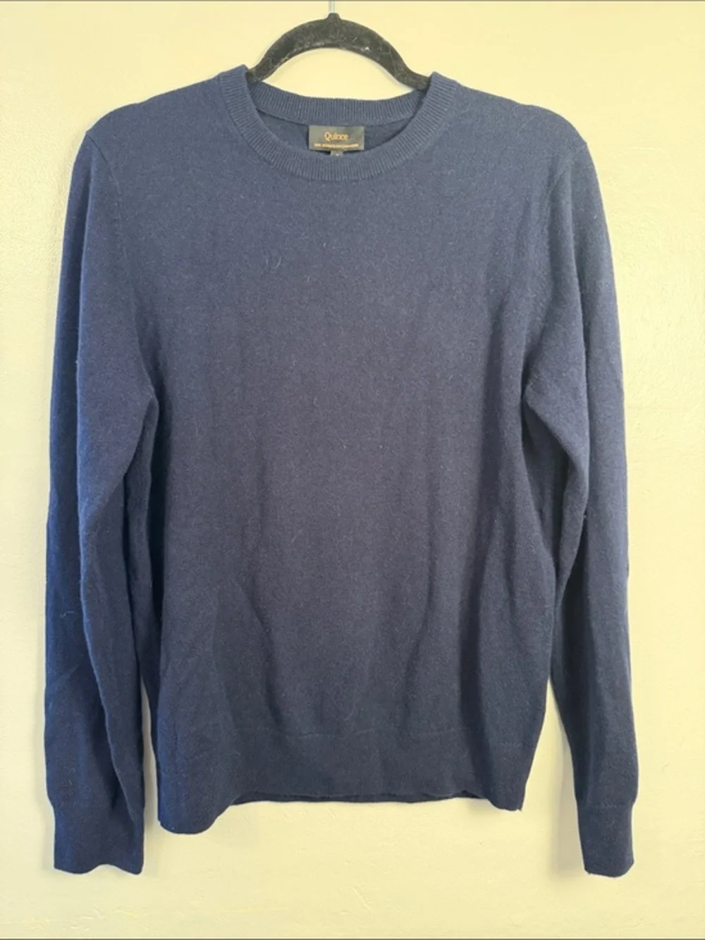 Quince Men's Dark Blue Cashmere Crewneck Sweater size small